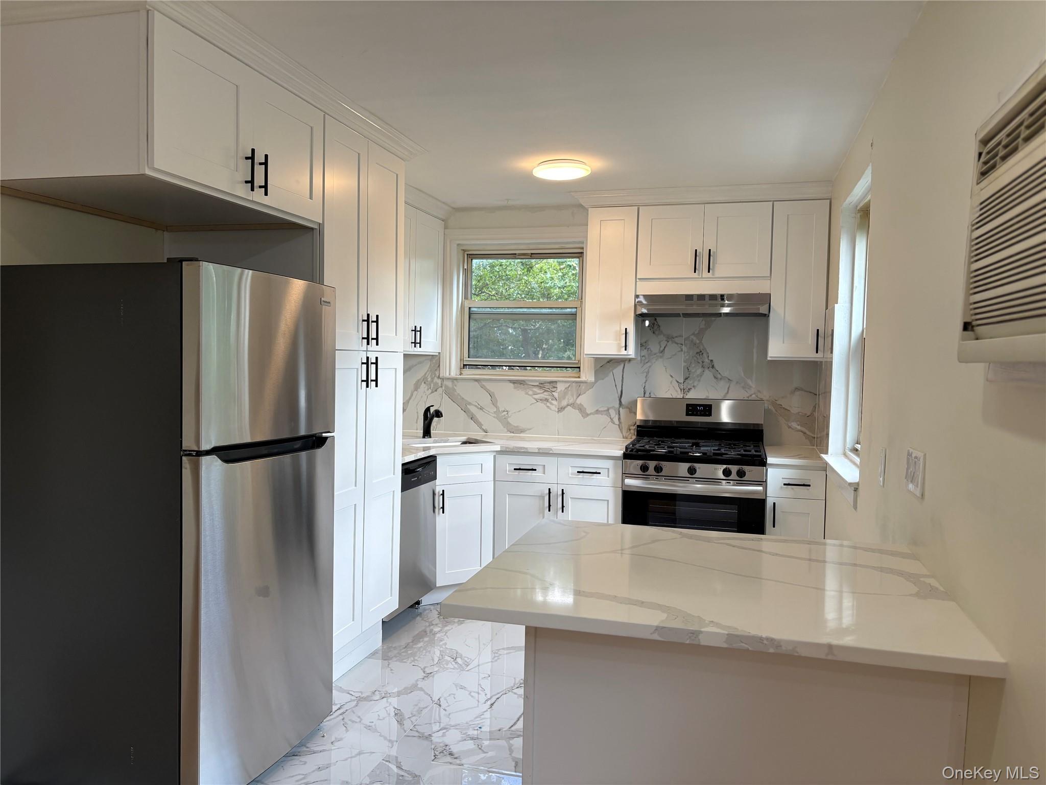 255-31 75 Avenue 2nd Floor