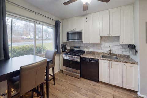 Condo For Sale - 4 Blue Hill #A<br/> Orangeburg, NY 10962