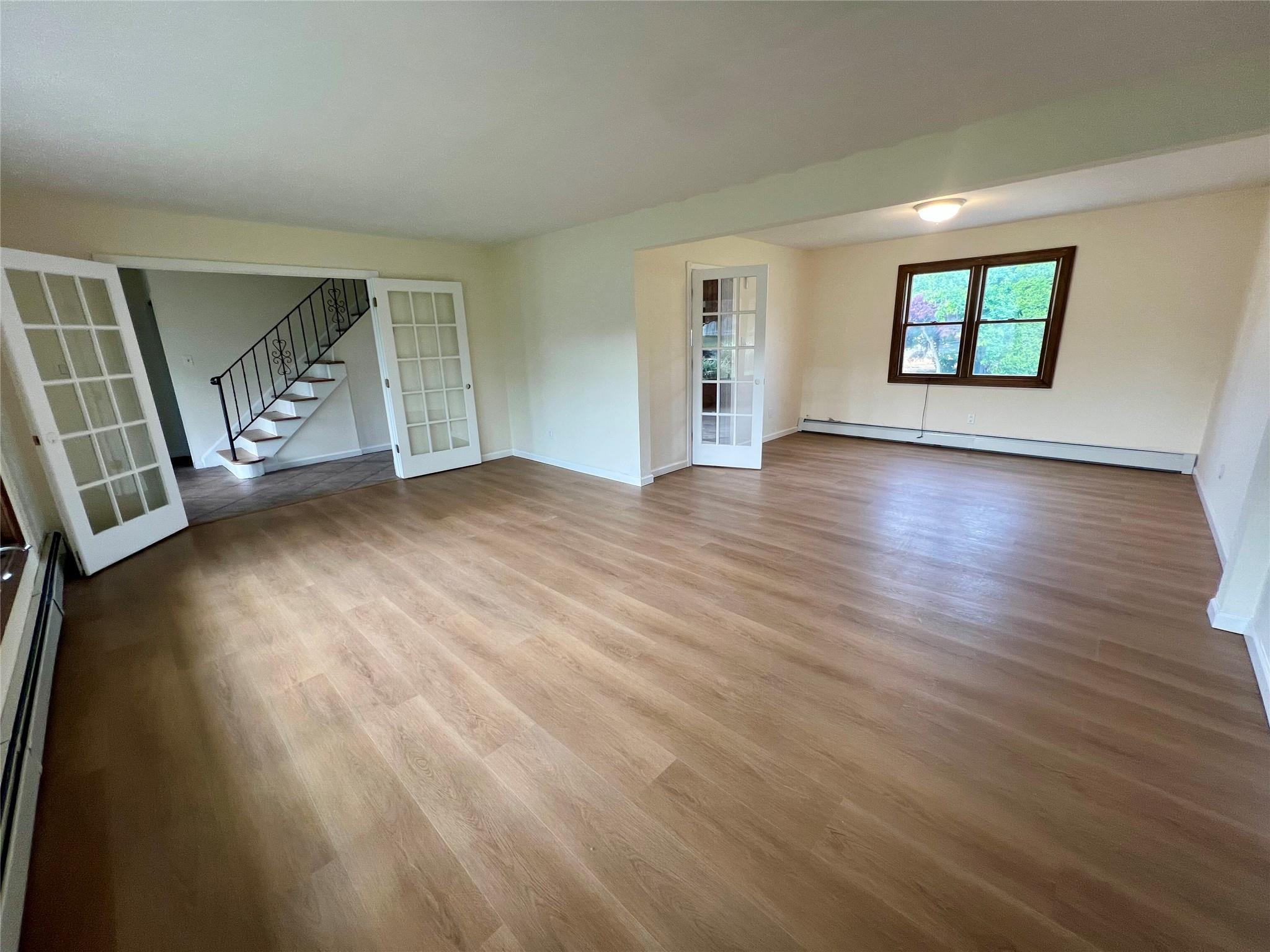35 Thomas Street, Coram, New York image 11