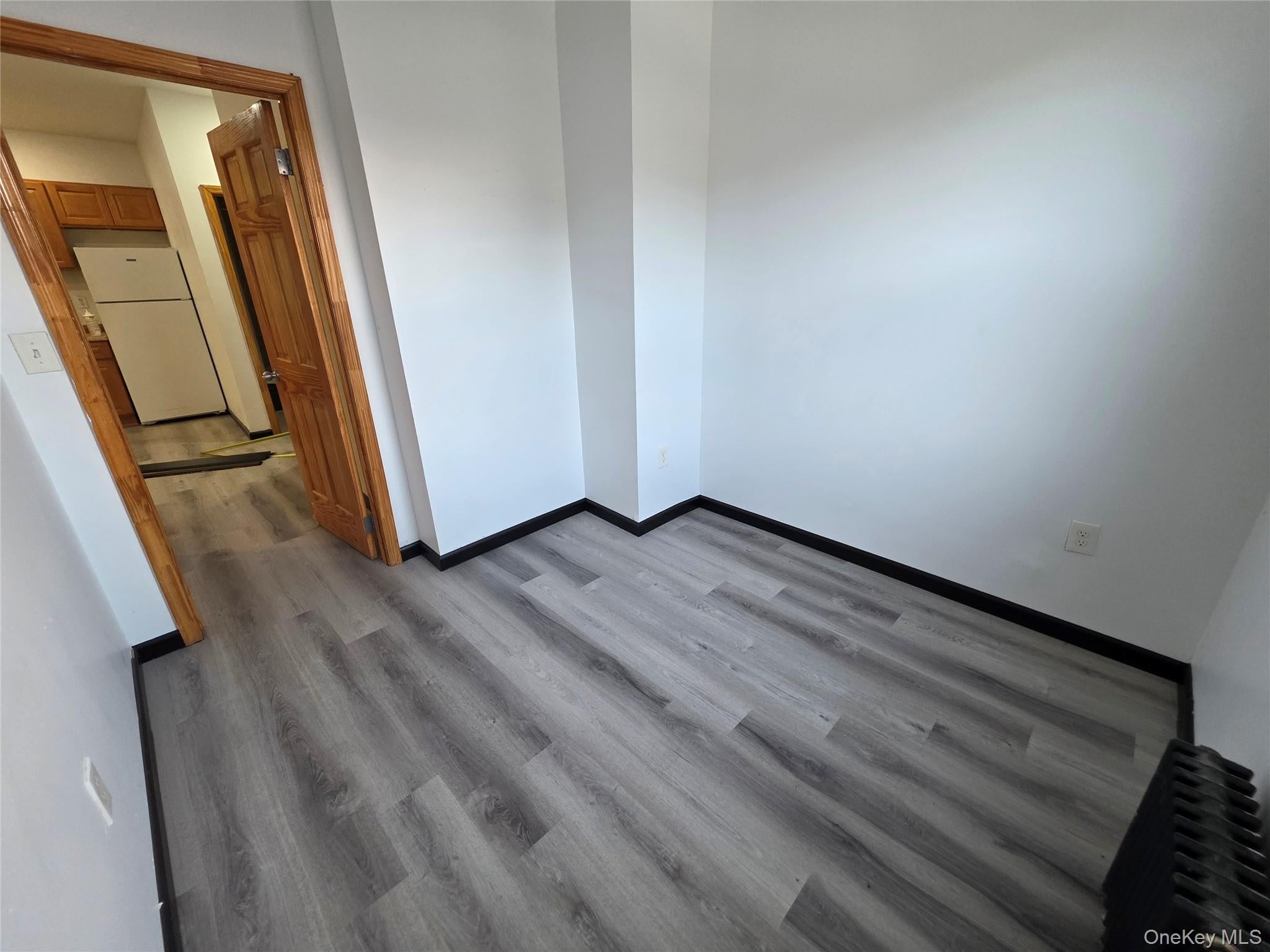 138-14, 16 35th Avenue