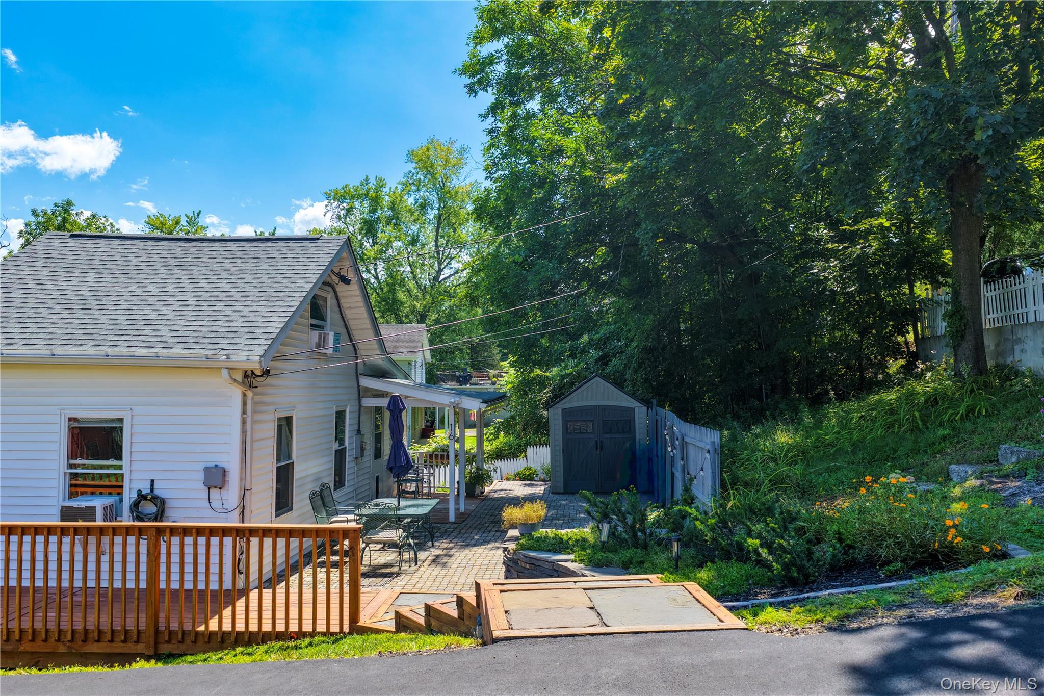16 Highland Avenue