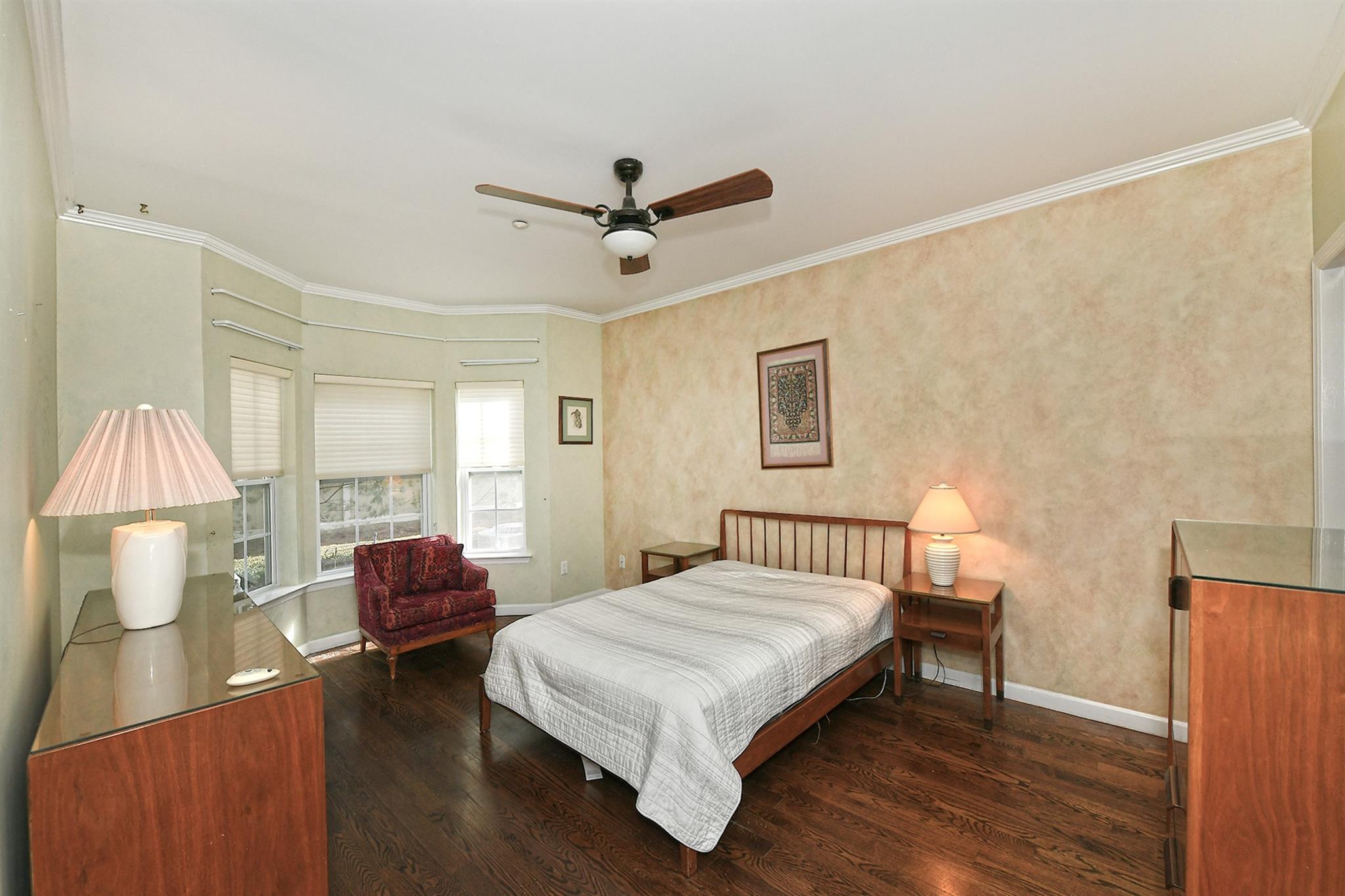 294 Spring Drive, East Meadow, New York image 10