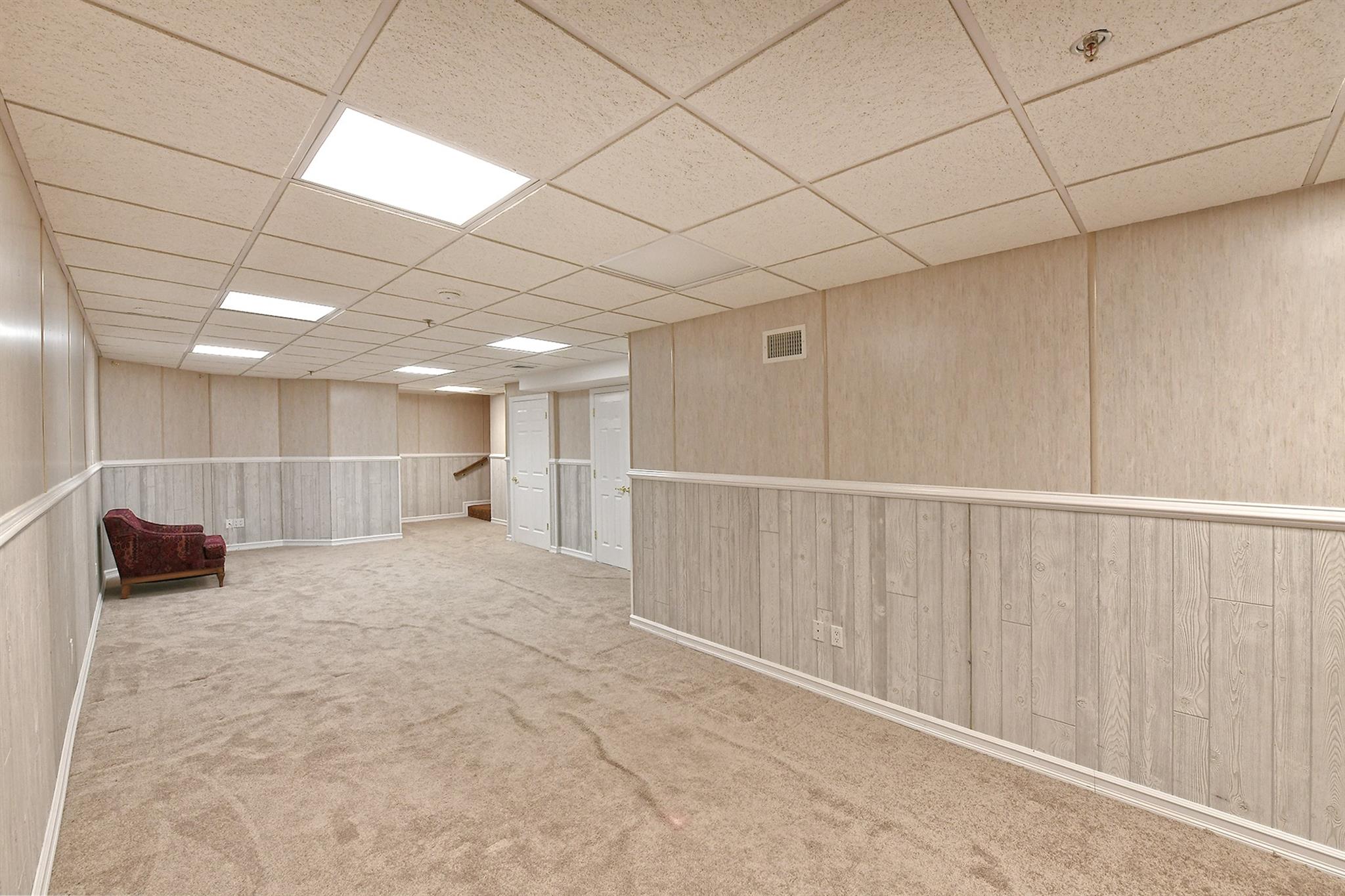 294 Spring Drive, East Meadow, New York image 18