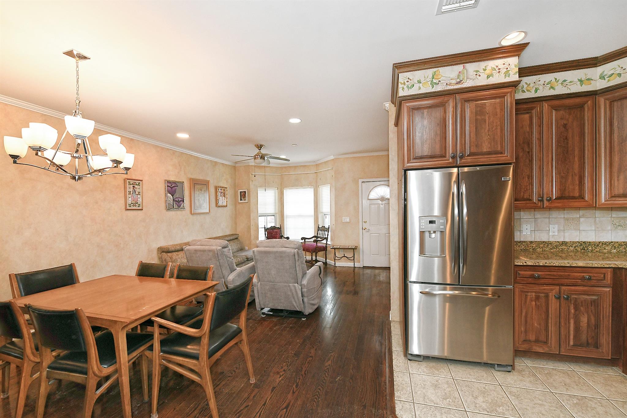 294 Spring Drive, East Meadow, New York image 5