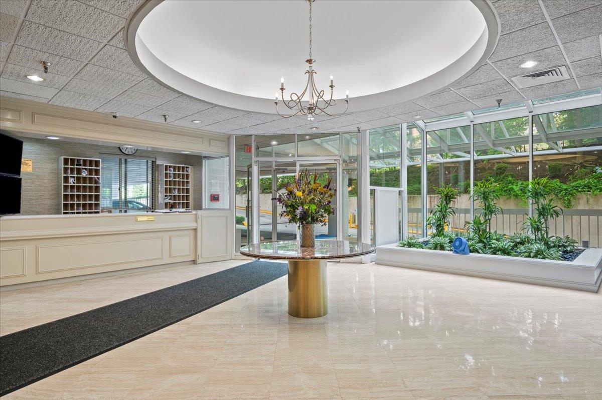 1270 North Avenue 5A