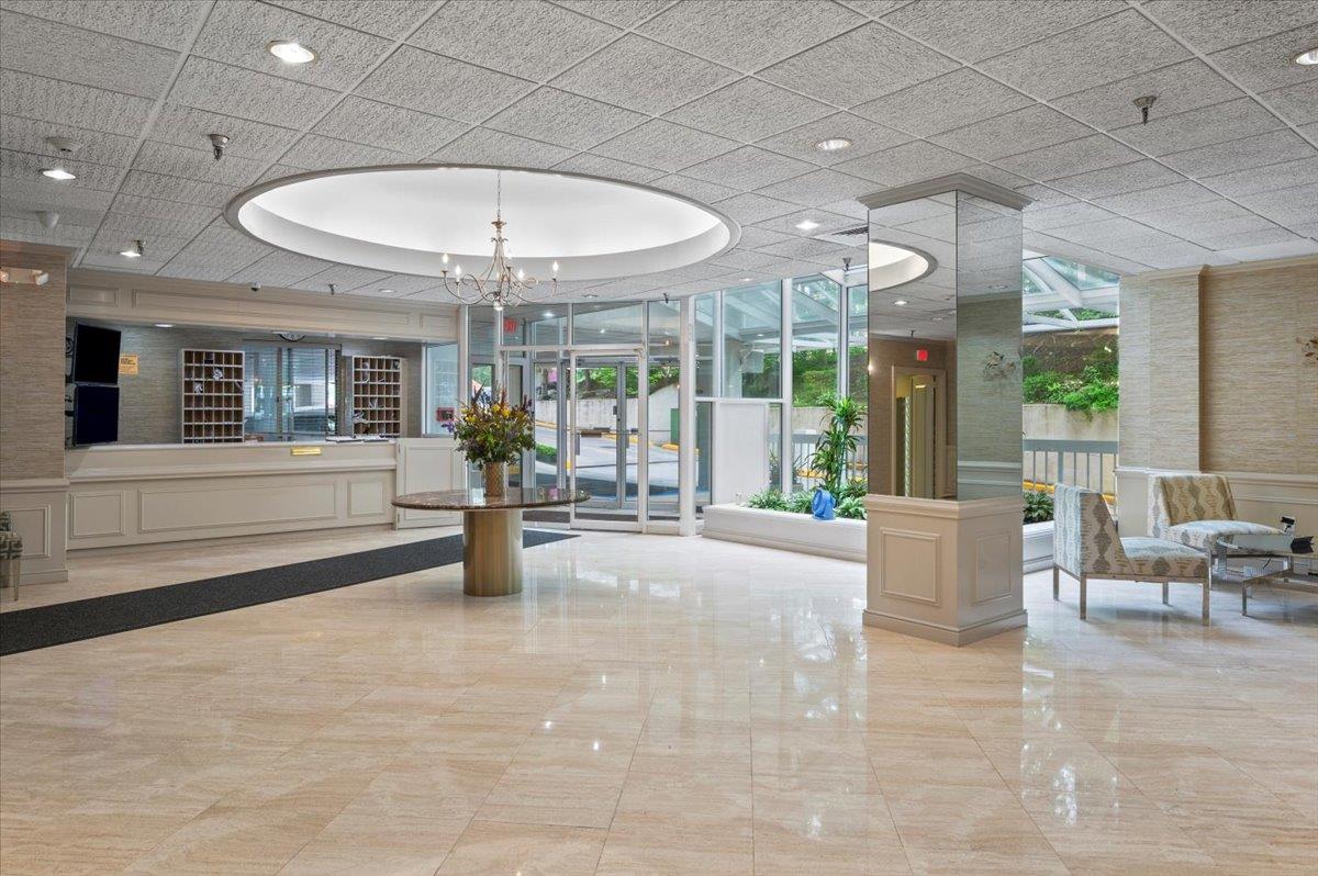 1270 North Avenue 5A