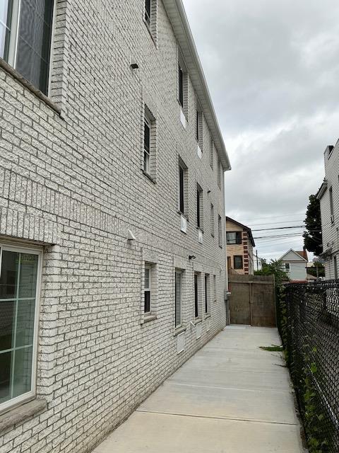 90-28 138 Place