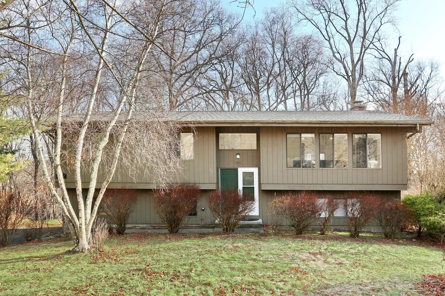 93 Regina Road, Airmont, New York image 1