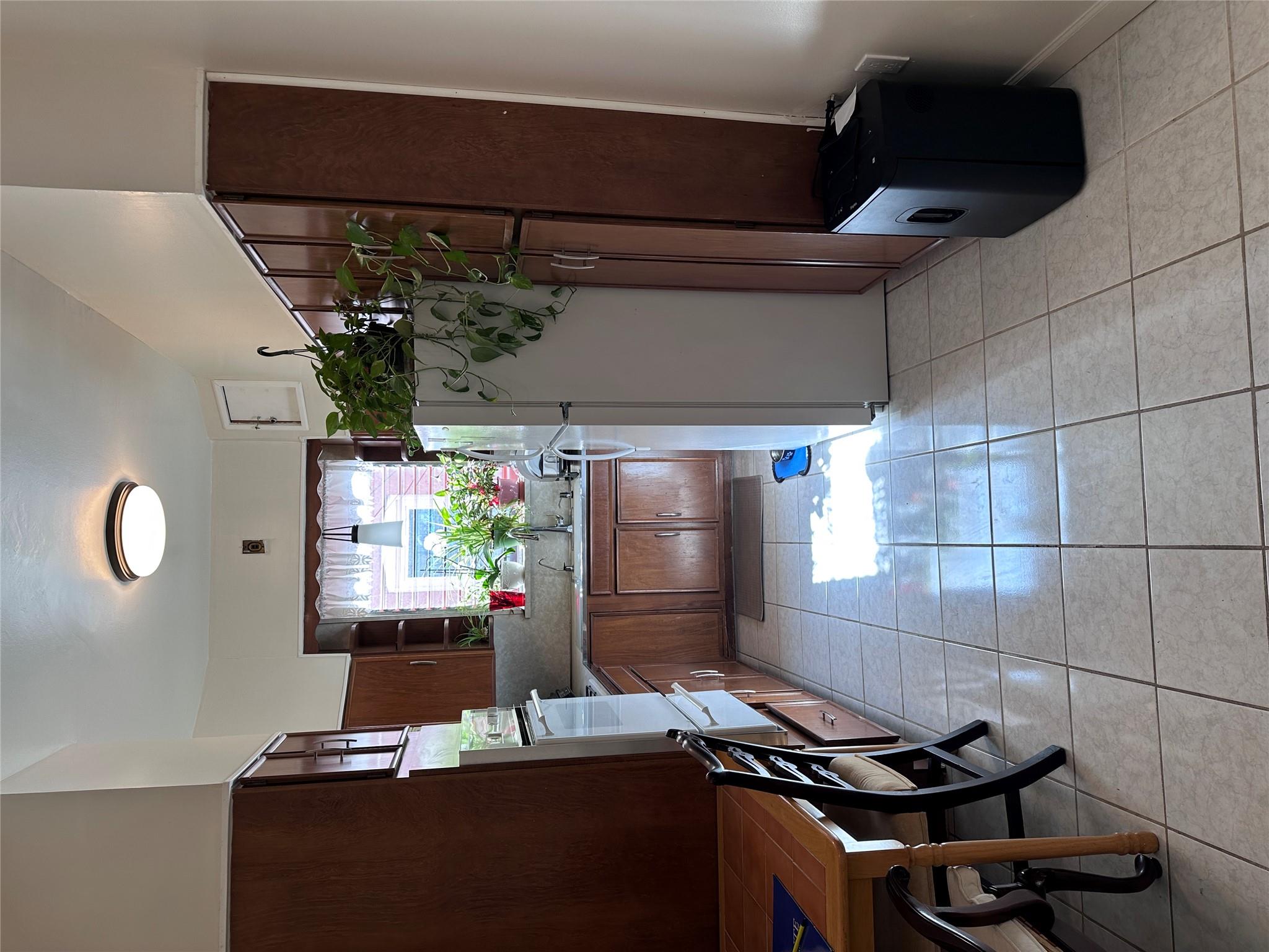 Rental Property at Wallace Avenue 2F, Bronx, New York - Bedrooms: 3 
Bathrooms: 1 
Rooms: 5  - $3,777 MO.