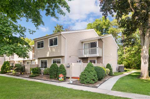 Condo For Sale - 236 Springmeadow Drive #B<br/> Holbrook, NY 11741