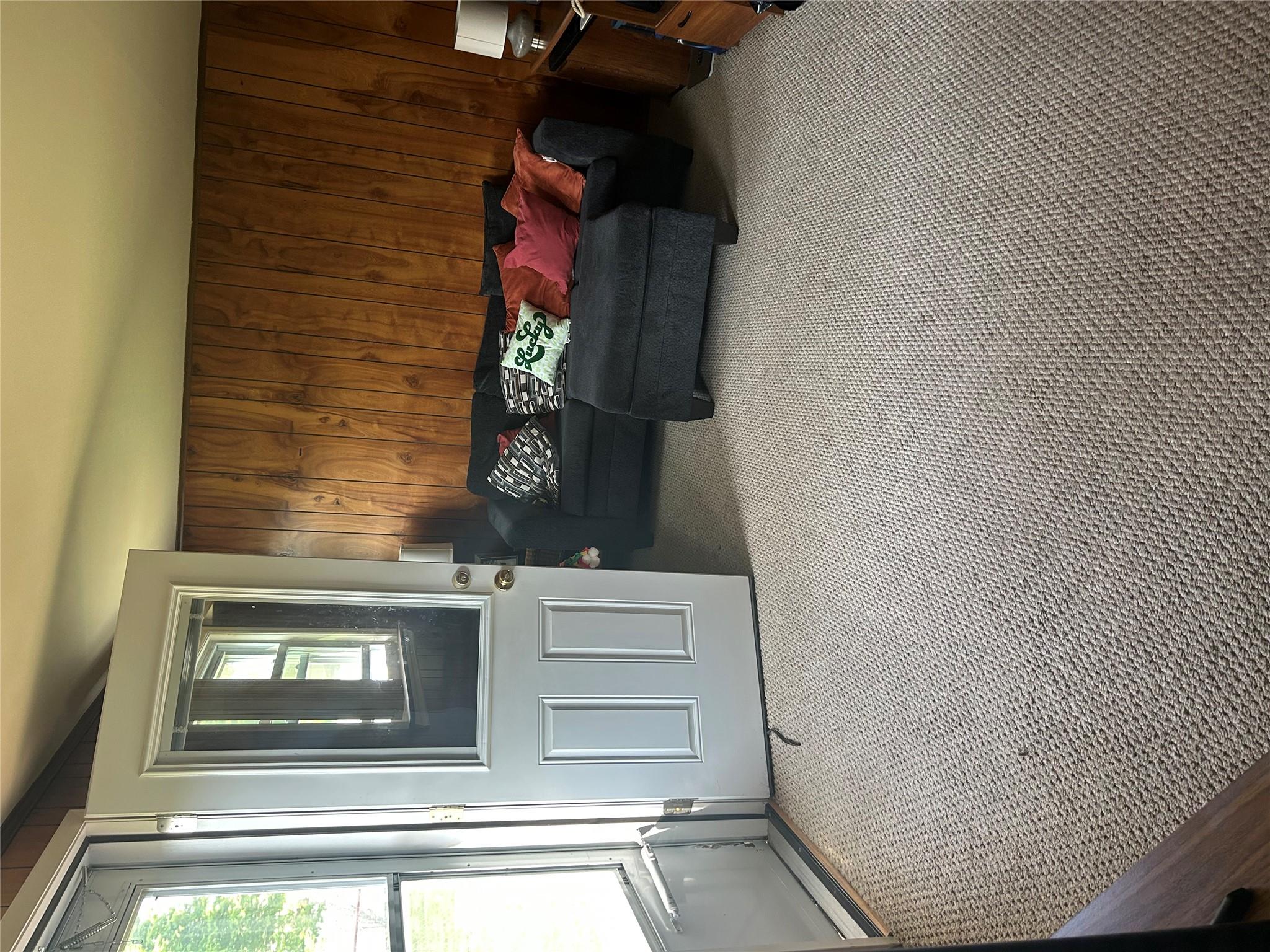 52 Dover Street, Lindenhurst, New York image 10