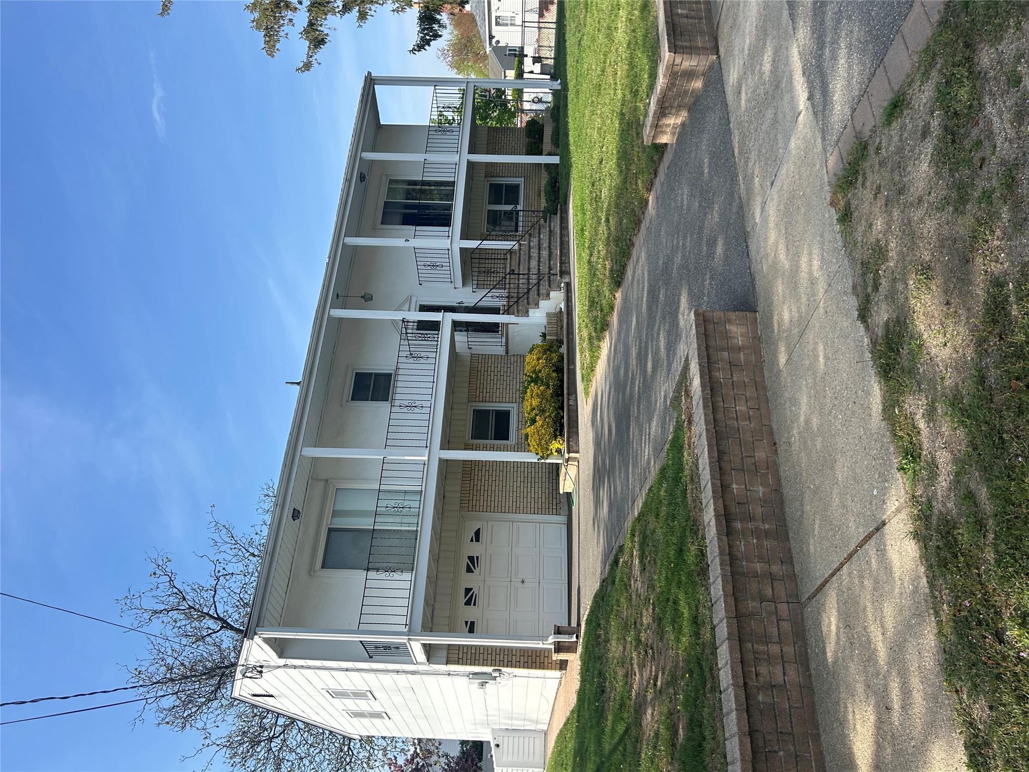 52 Dover Street, Lindenhurst, New York image 2
