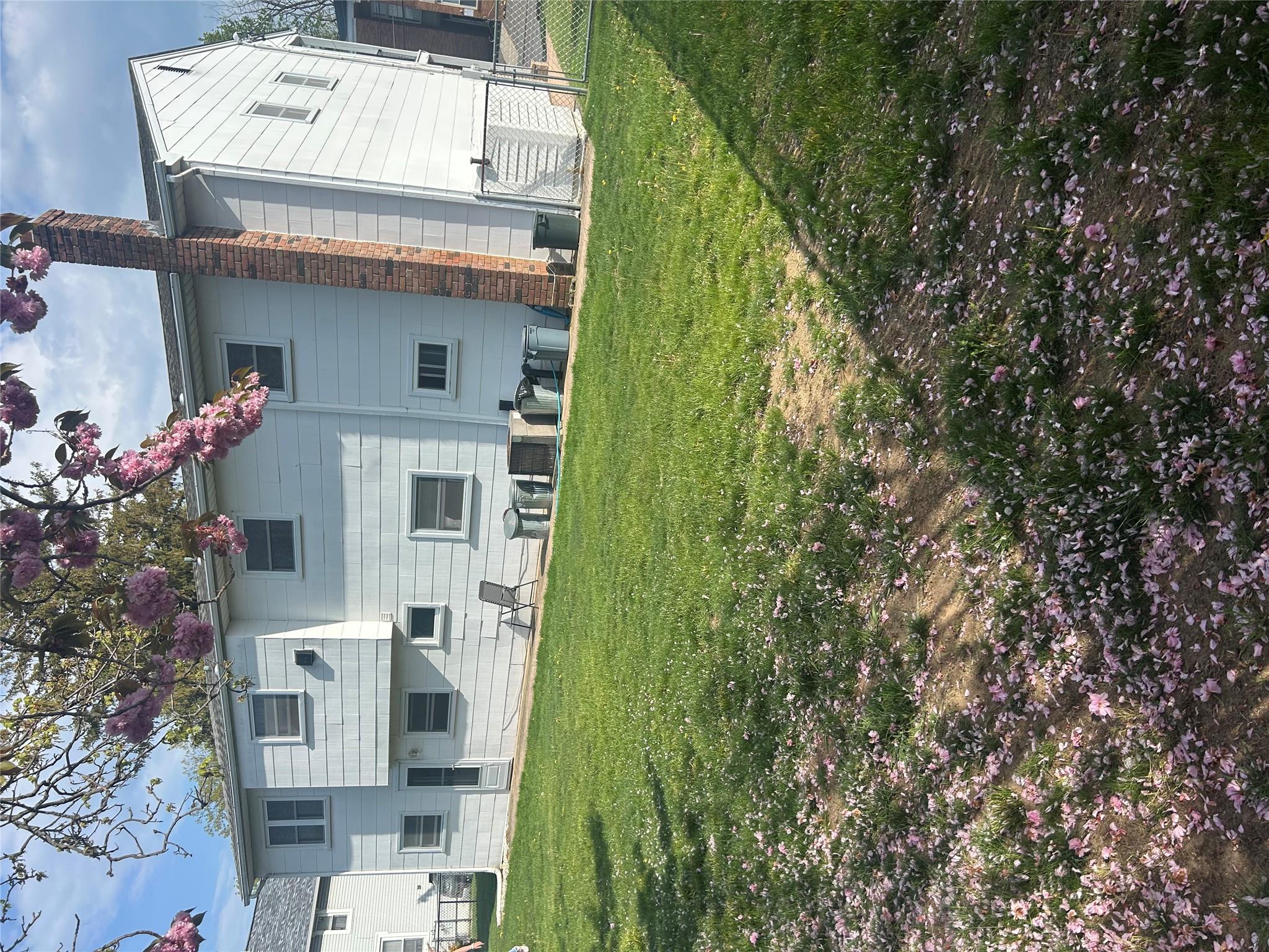 52 Dover Street, Lindenhurst, New York image 20