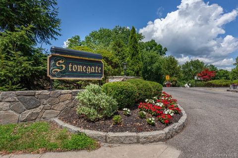 Homes For Sale - 1840 Crompond Road #7B8<br/> Peekskill, NY 10566