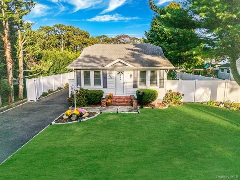 485 3rd Avenue Bayport NY 11705