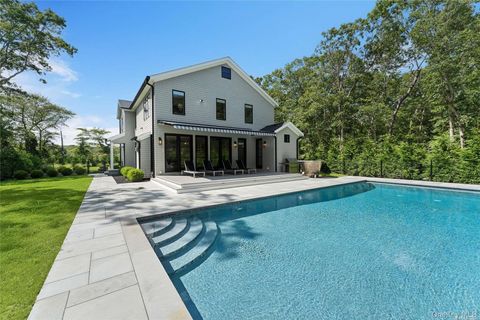 12 Old Main Road Quogue NY 11959