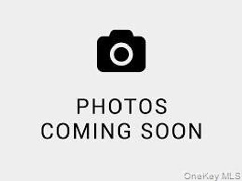 181 S Alleghany Avenue Lindenhurst NY 11757