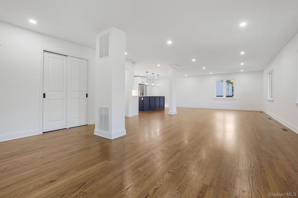 Photo of 1 Edsam Road, Valley Cottage, NY 10989 (MLS # 995230)