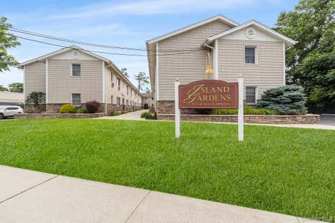 Homes For Sale - 490 Main Street #A7<br/> Farmingdale, NY 11735