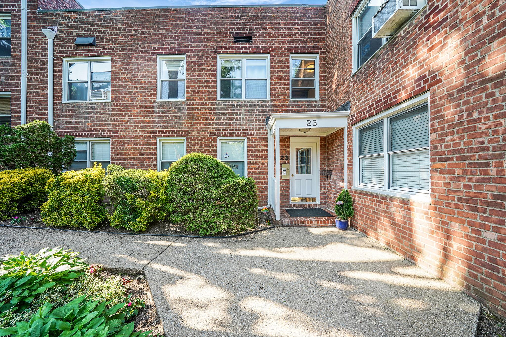 23 Edwards Street 1C