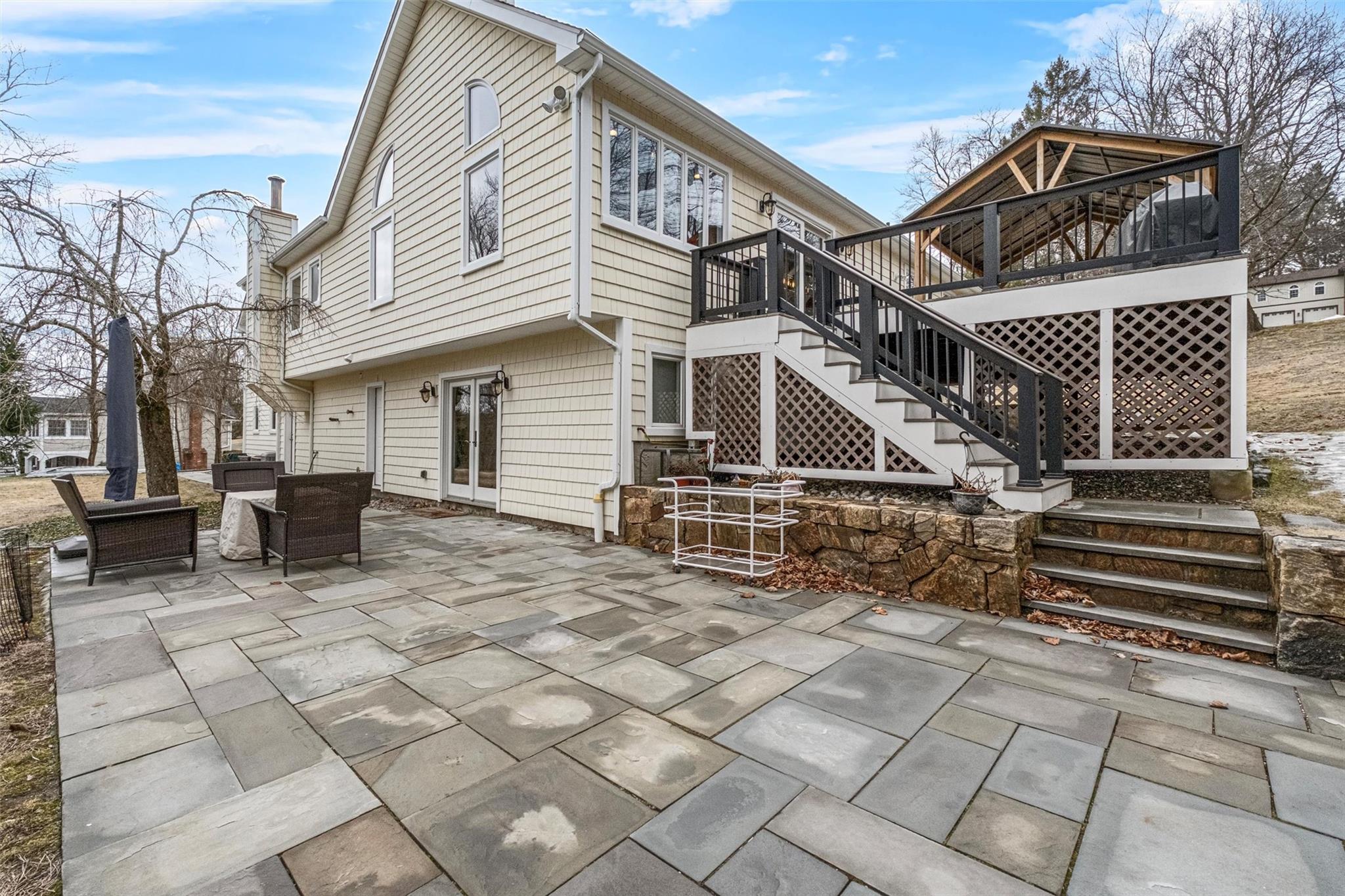 54 E Queens Way, Mahopac, New York image 25