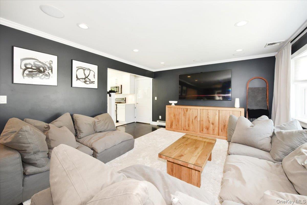 383 Violet Street