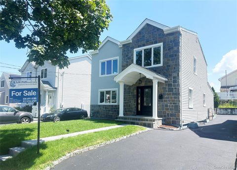 40 Allen Street New Hyde Park NY 11040