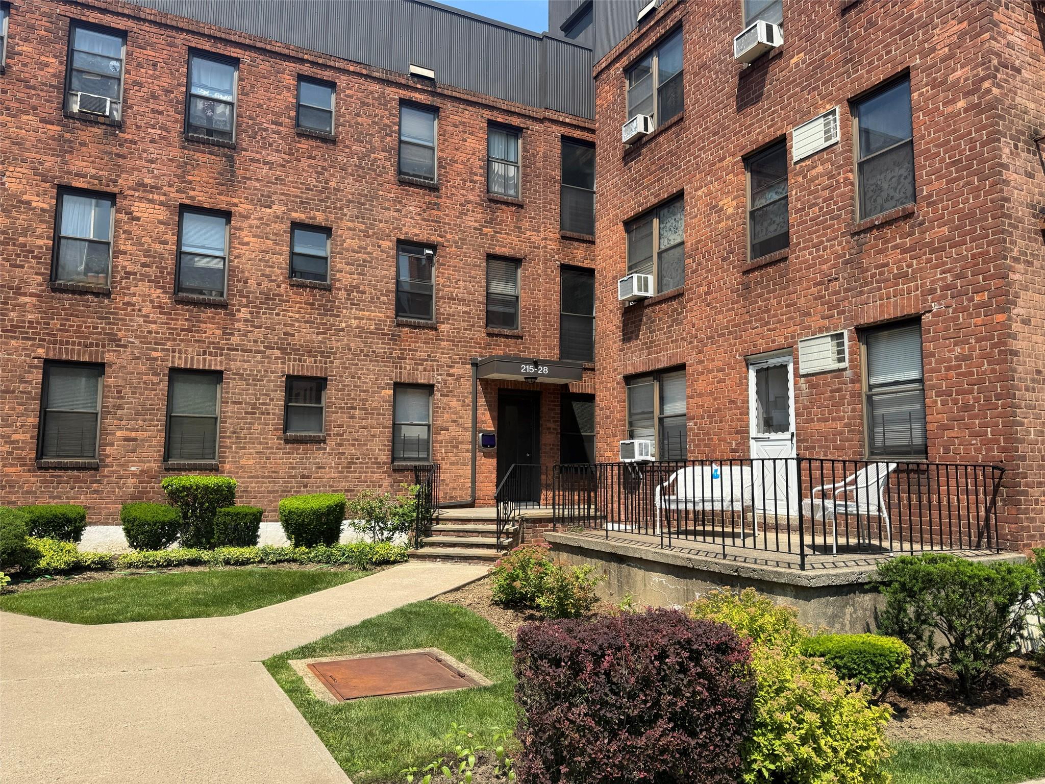 Property for Sale at 47th Avenue 3B, Bayside, Queens, NY - Bathrooms: 1 
Rooms: 2  - $248,000