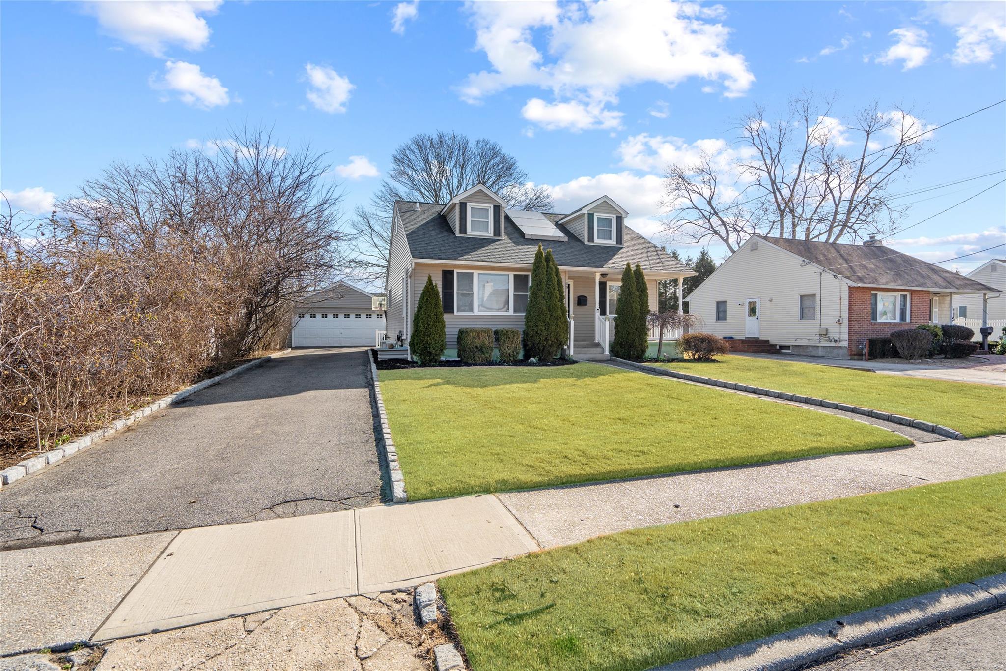 49 Anderson Avenue Ave, North Babylon, New York image 3