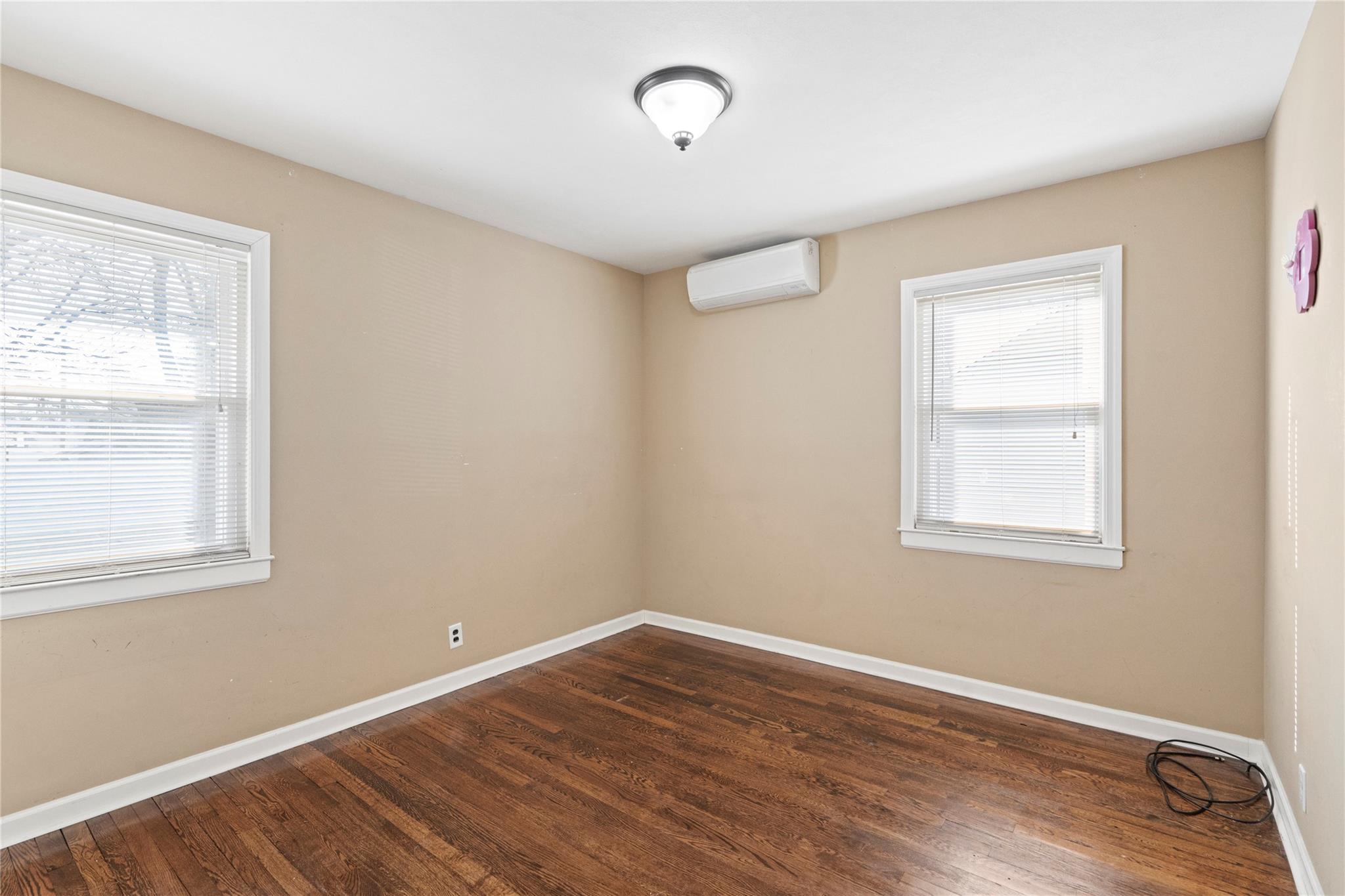49 Anderson Avenue Ave, North Babylon, New York image 11