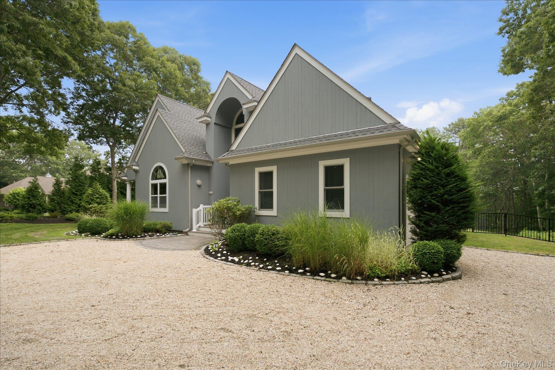 90 Lakeside Lane