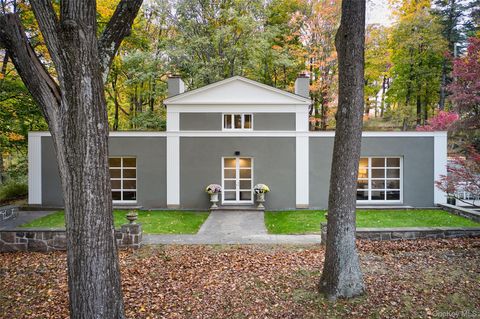 Homes For Sale - 72 Lookout Road<br/> Tuxedo Park, NY 10987