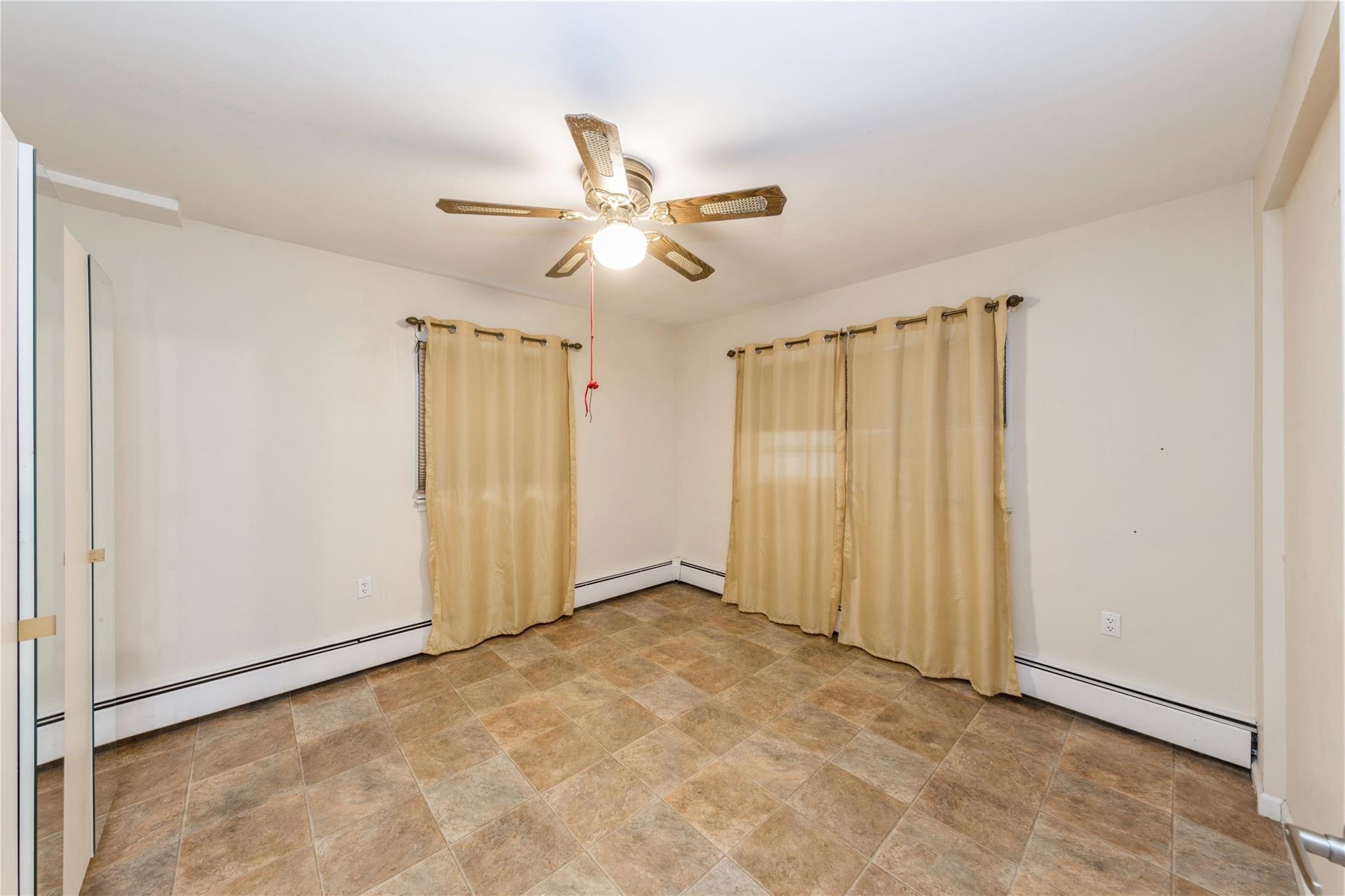 91-10 164th Ave, Howard Beach, New York image 17