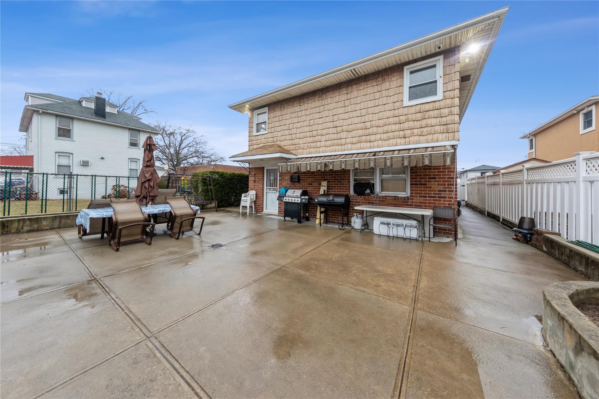 91-10 164th Ave, Howard Beach, New York image 20