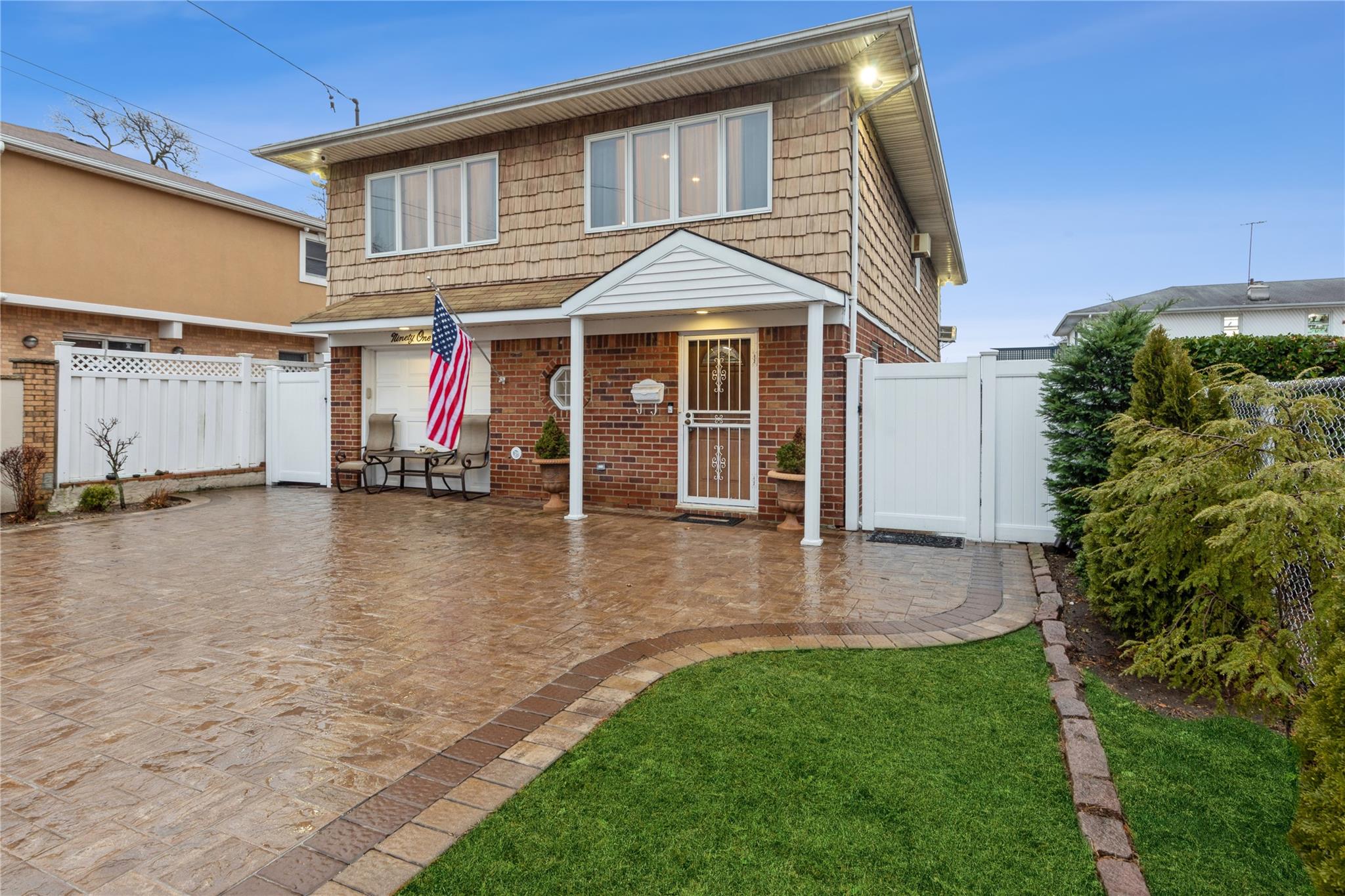 91-10 164th Ave, Howard Beach, New York image 2