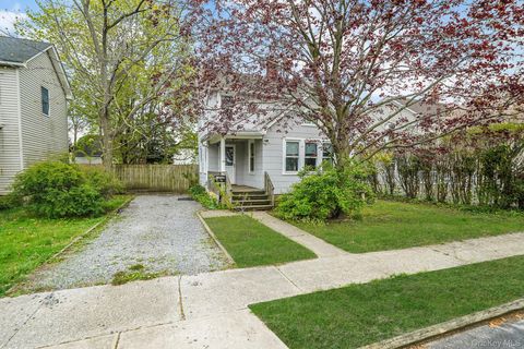 44 Redmond Avenue Bay Shore NY 11706