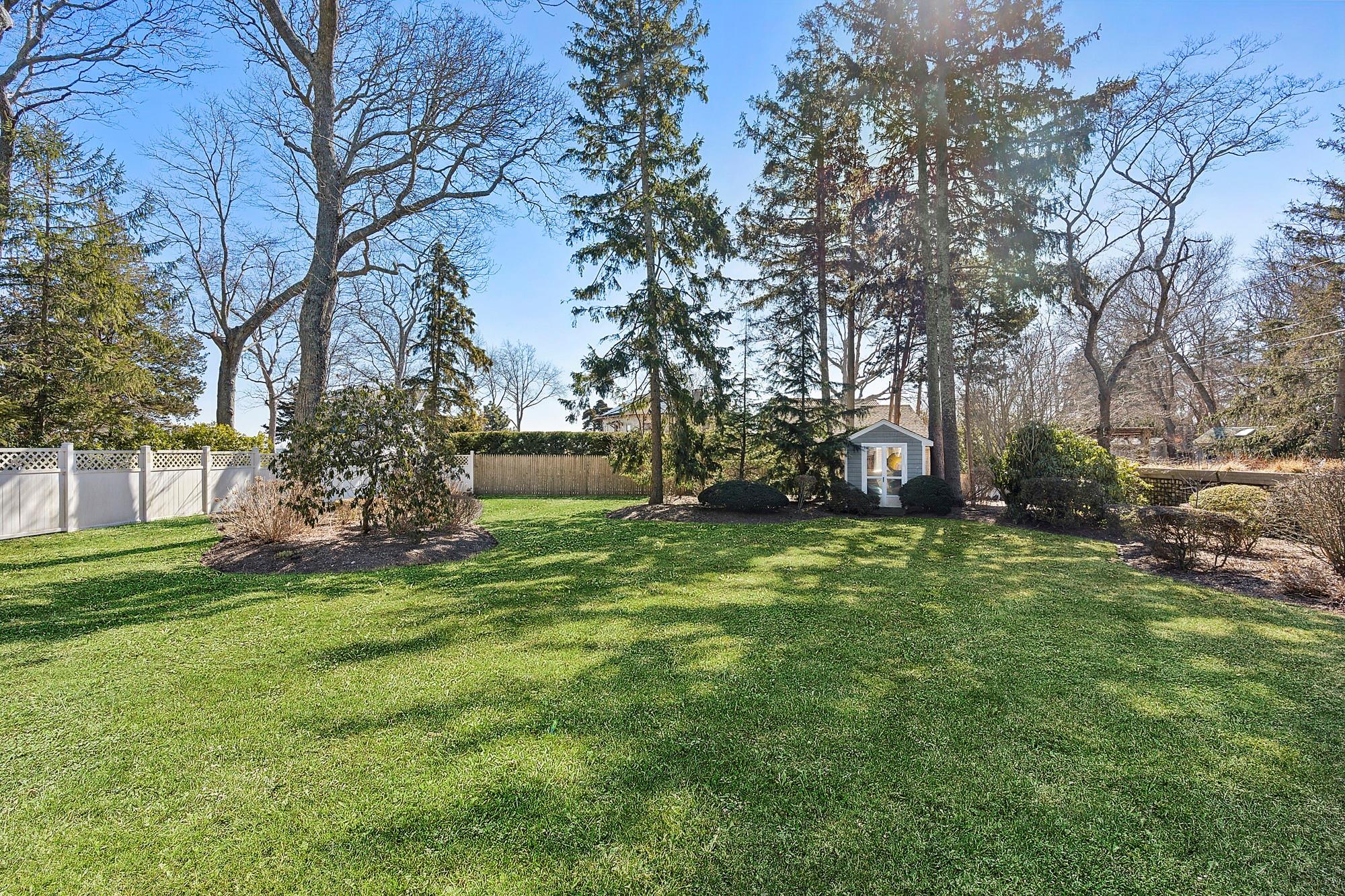 2780 Peconic Bay Boulevard, Laurel, New York image 17