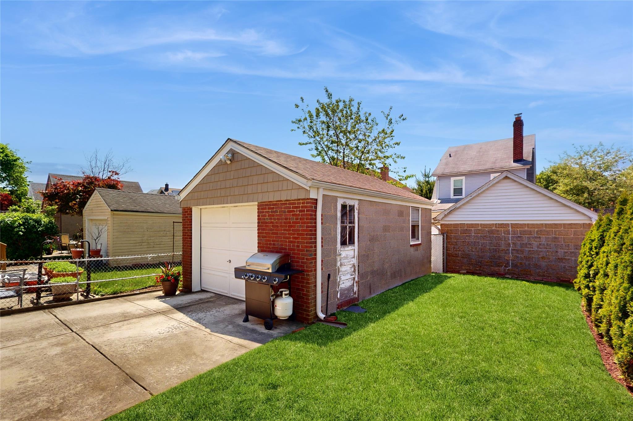 8612 261st Street, Floral Park, New York image 22
