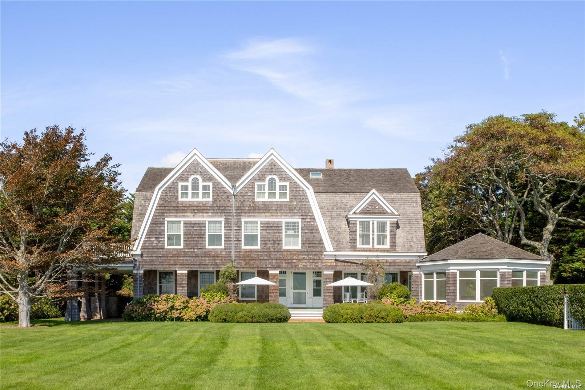 12120 New Suffolk Avenue