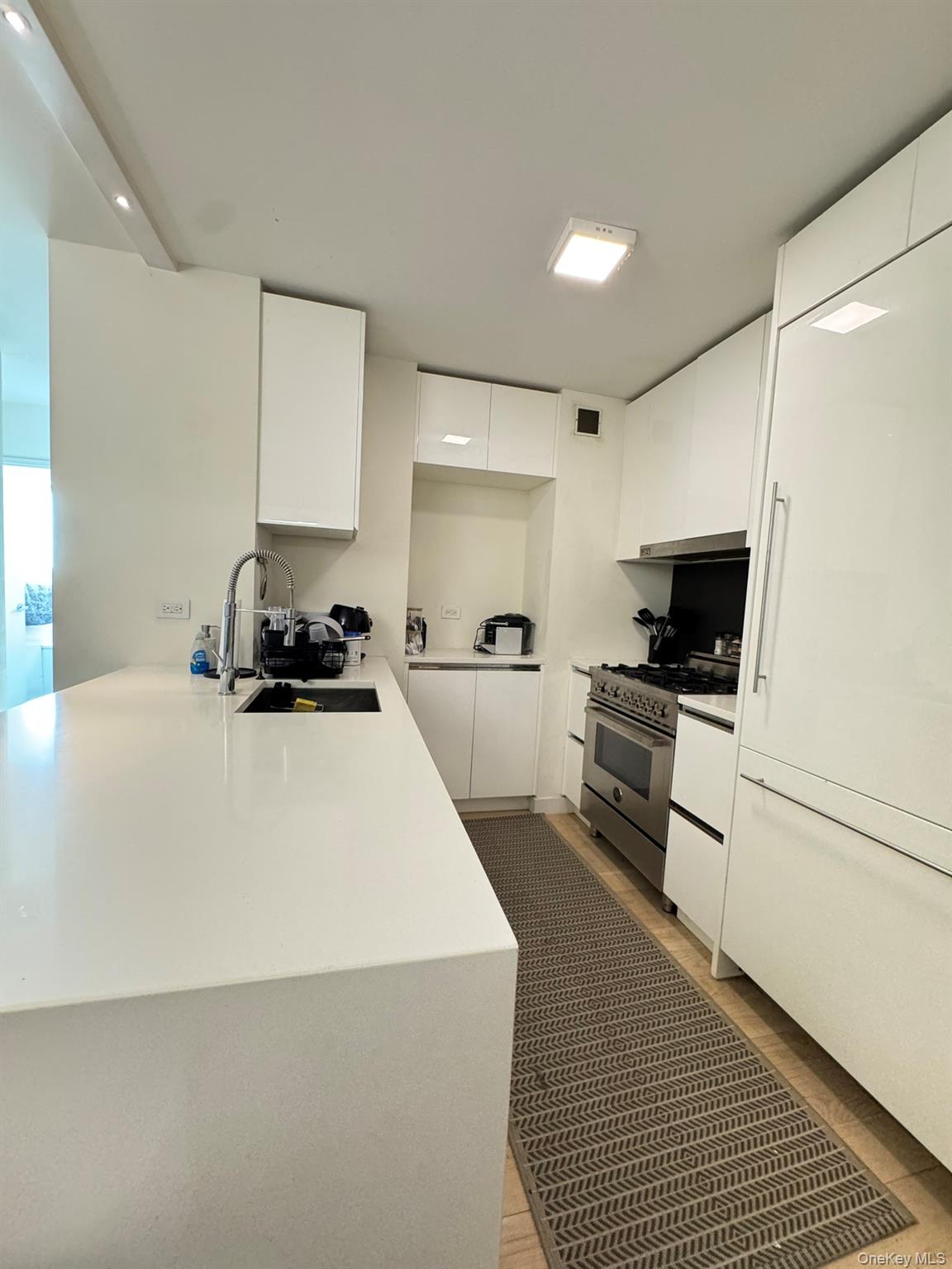 301 W 53rd Street 9K