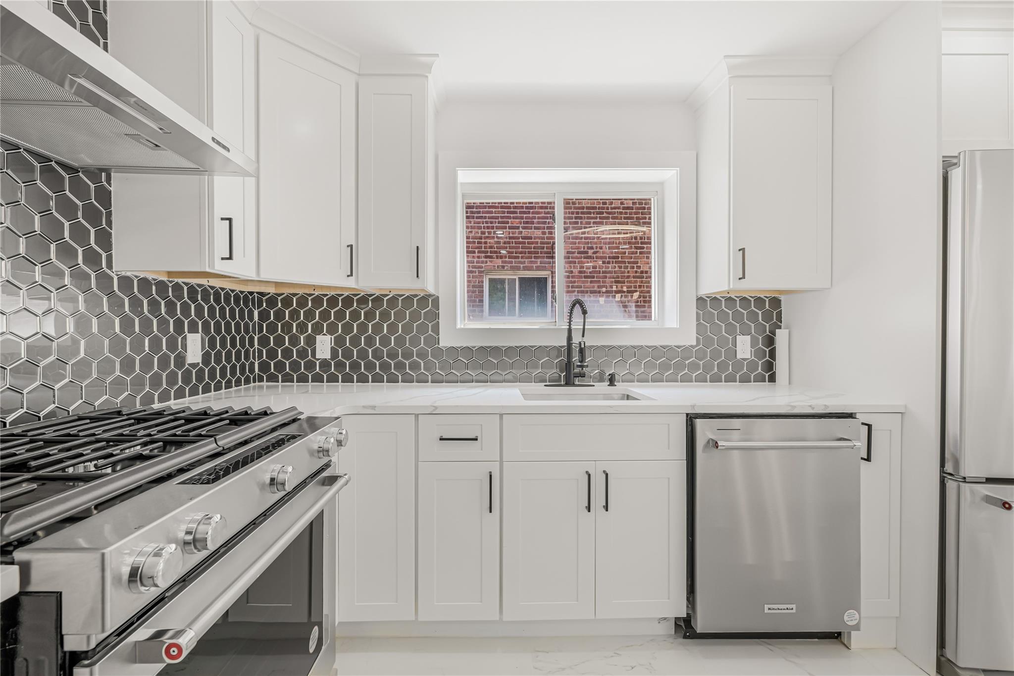 567 E 80th Street, Brooklyn, New York image 33