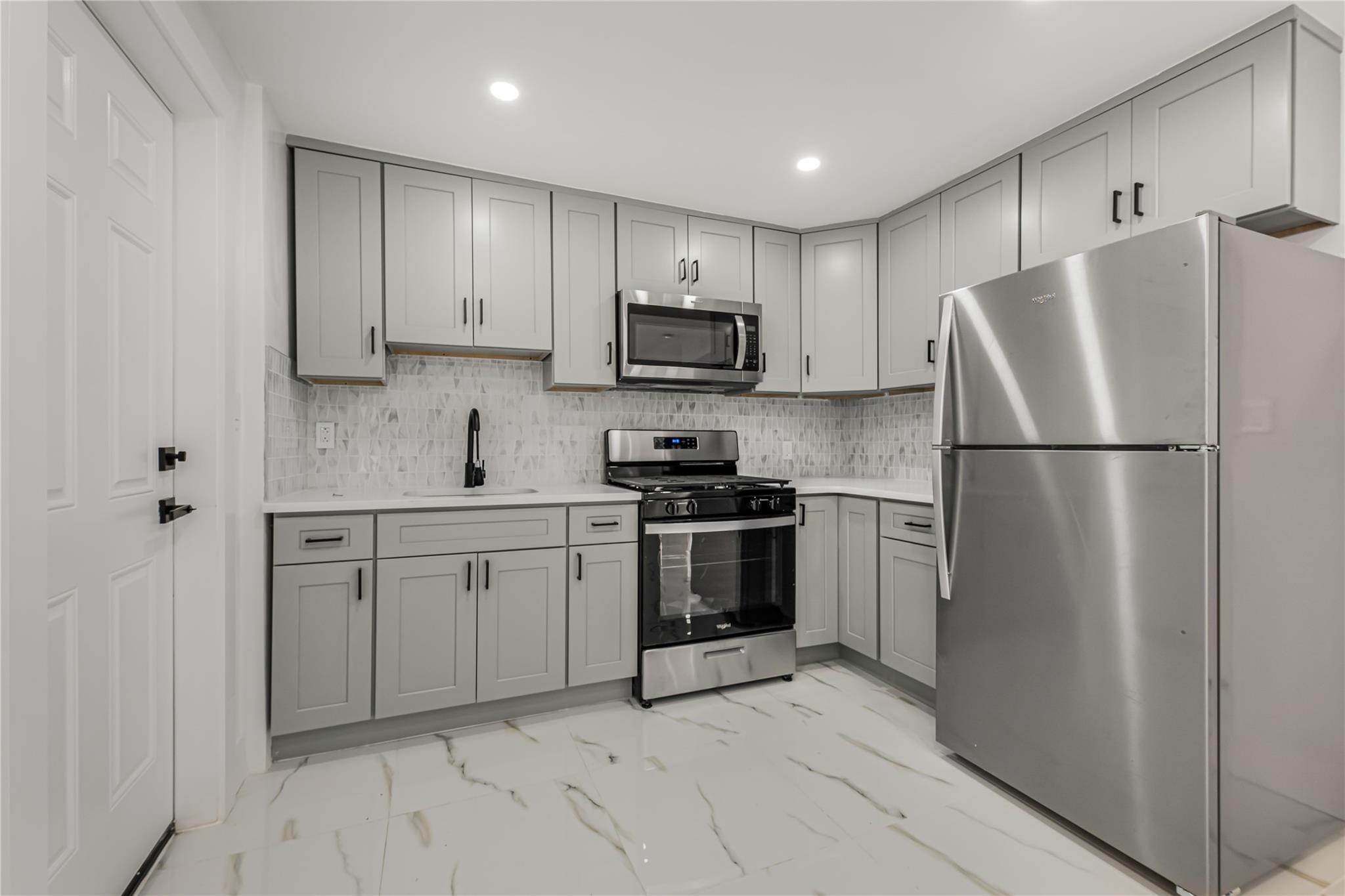 567 E 80th Street, Brooklyn, New York image 9