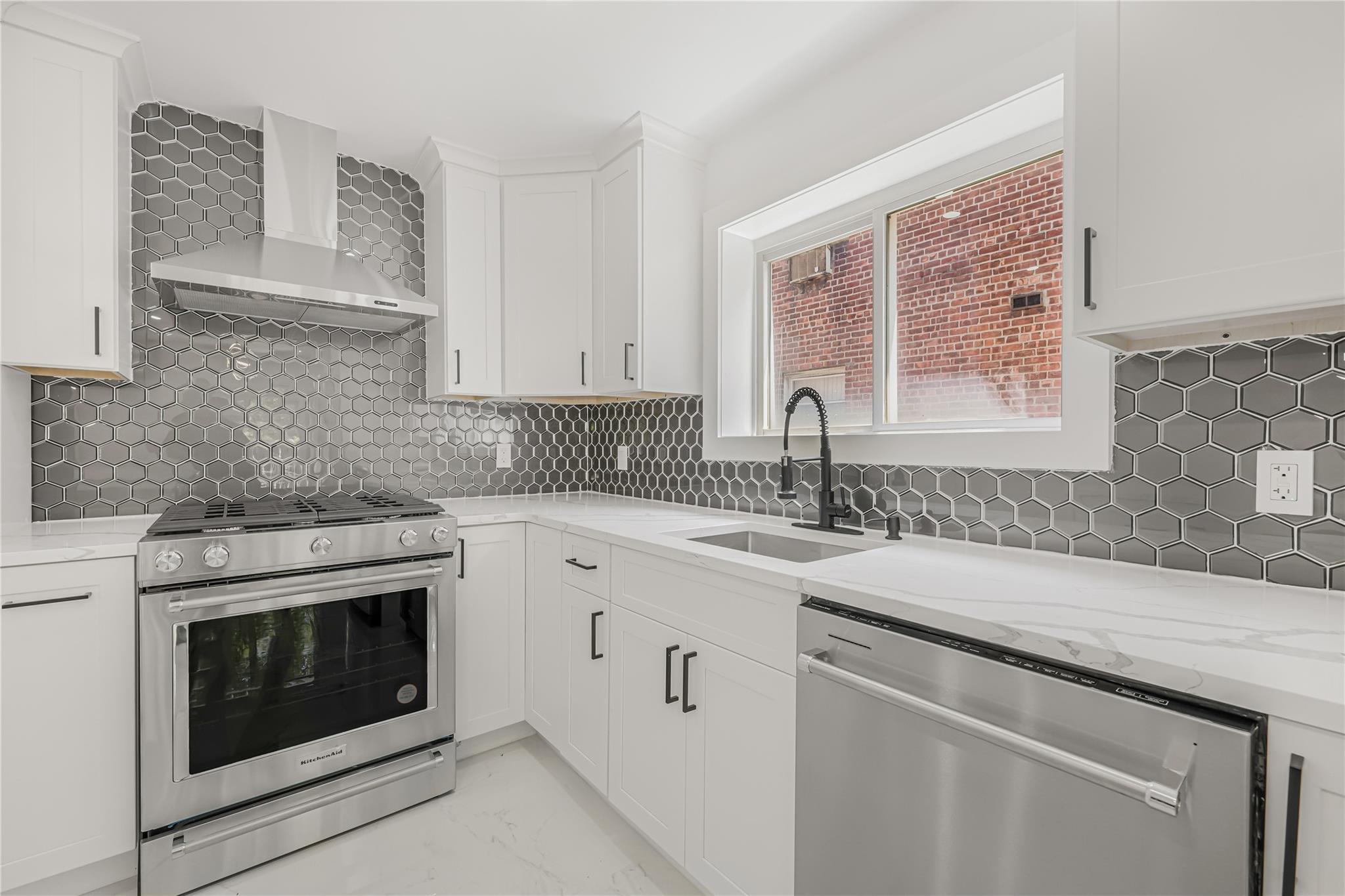 567 E 80th Street, Brooklyn, New York image 34