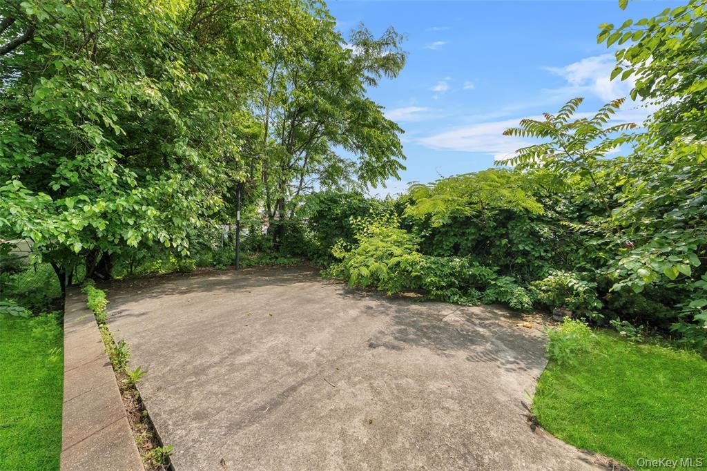 Croton-On-Hudson, New York 10520, United States, 4 Bedrooms Bedrooms, ,2 BathroomsBathrooms,Residential,Active,193487