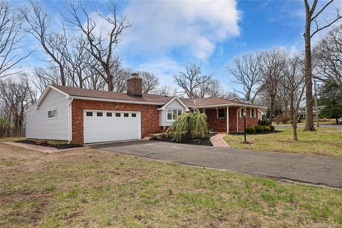 Homes For Sale - 61 Preston Street<br/> Suffolk County, Huntington, NY 11743