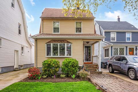 Homes For Sale - 88-68 Commonwealth Boulevard<br/> Queens County, Bellerose, NY 11426