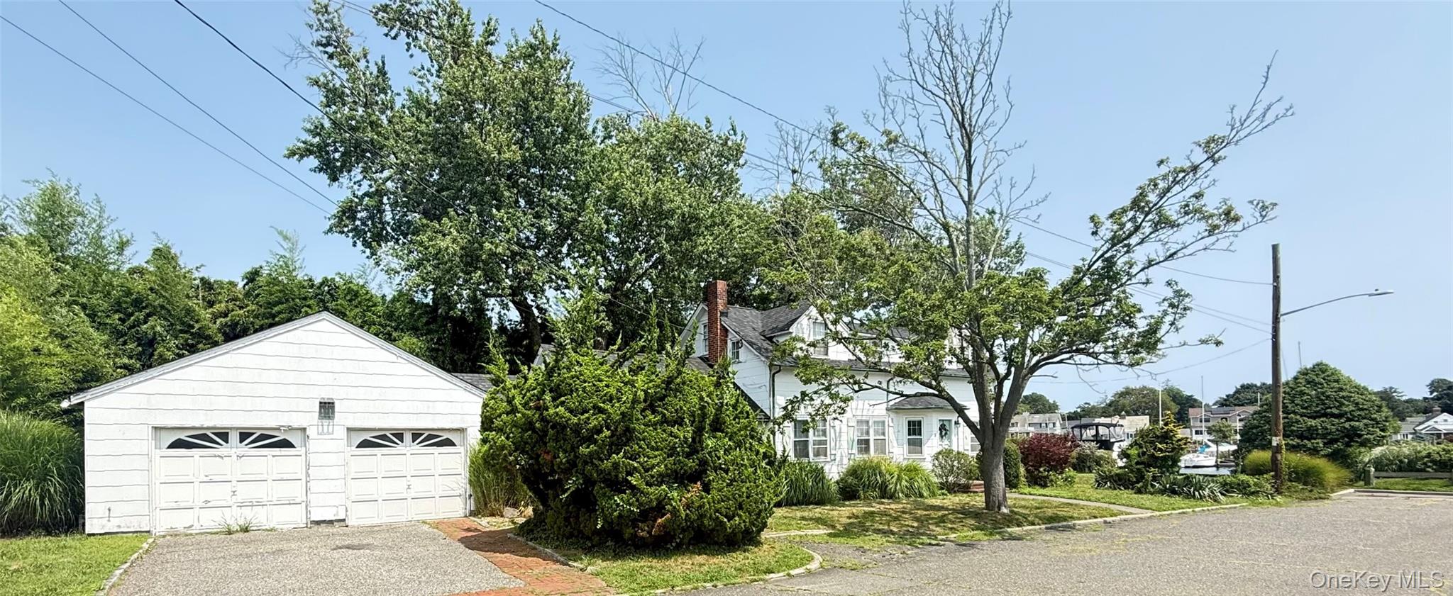 3 Coles Avenue
