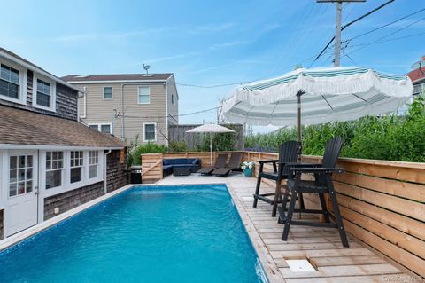906 Evergreen Walk Ocean Beach NY 11770