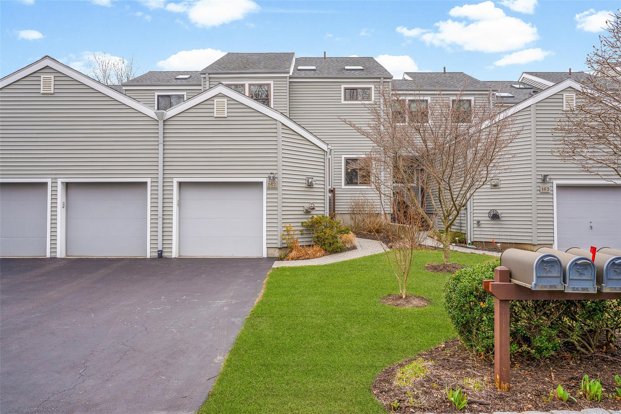 162 Club Court, Ossining, New York image 2
