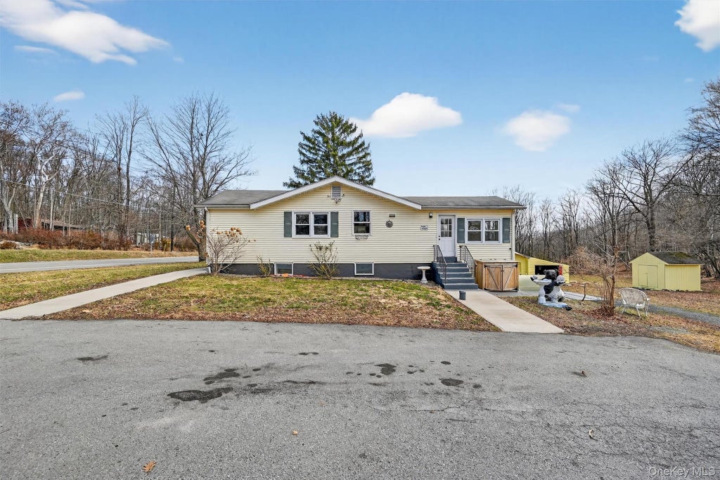Photo of 405 County Route 22, Middletown, NY 10940 (MLS # 1063876)